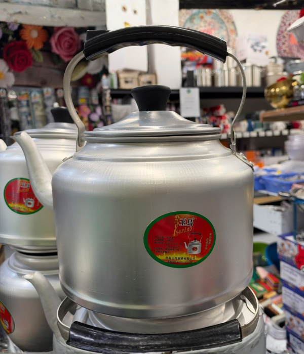 Shop traditional 10L thickened aluminium kettles in Auckland at Safe & Save. High-capacity gas stove kettle perfect for large families & commercial use. Shop traditional 10L thickened aluminium kettles in Auckland at Safe & Save. High-capacity gas stove kettle perfect for large families & commercial use.
